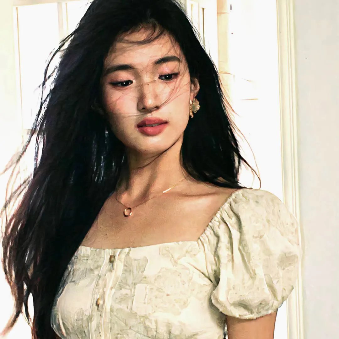 女他封面